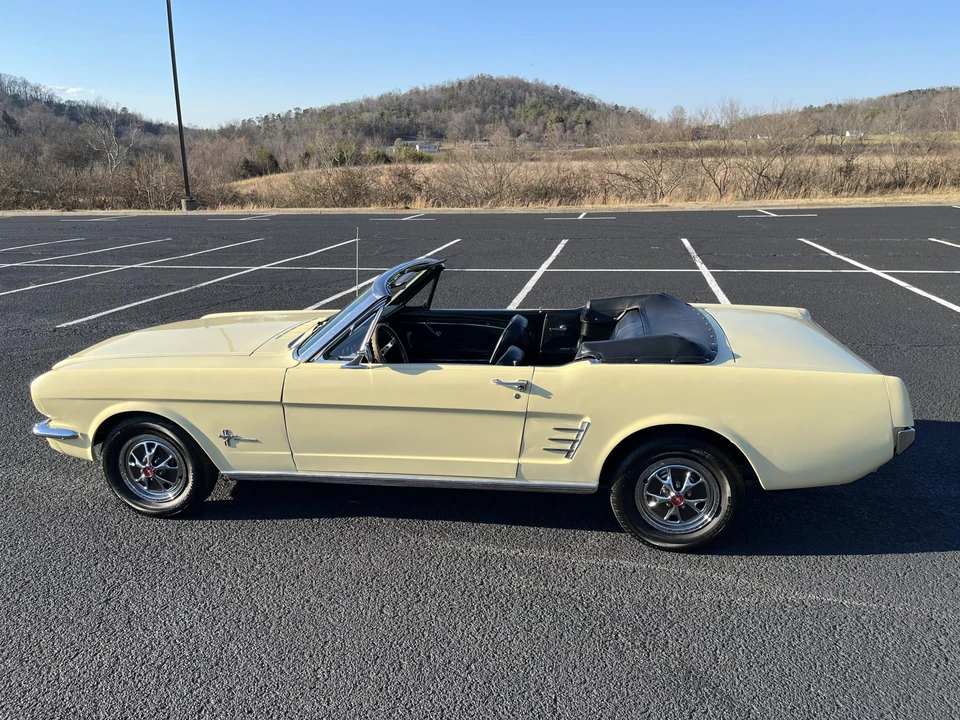 1966 Ford Mustang 1st Gen (1964.5-1966) - Image 4 of 31