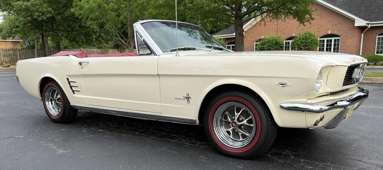 1966 Ford Mustang 1st Gen (1964.5-1966) - Image 4 of 31