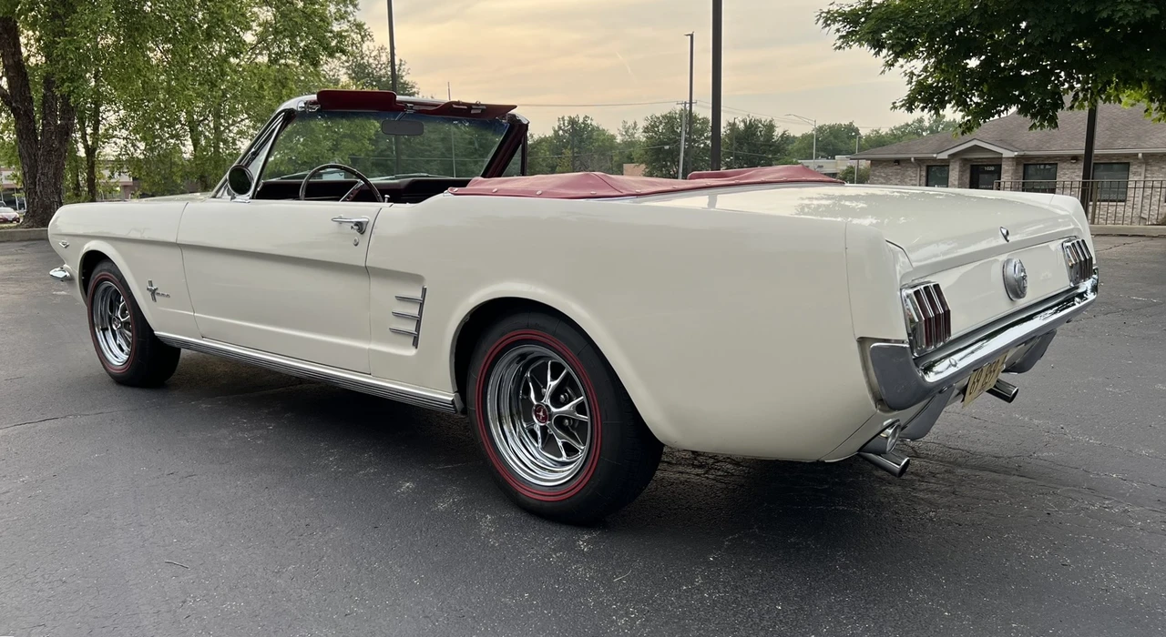 1966 Ford Mustang 1st Gen (1964.5-1966) - Image 9 of 31