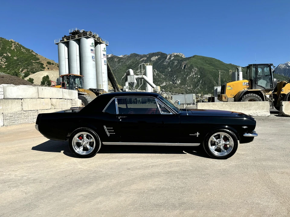 1966 Ford Mustang 1st Gen (1964.5-1966) - Image 7 of 31