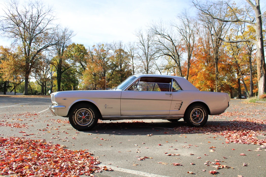 1966 Ford Mustang 1st Gen (1964.5-1966) - Image 23 of 31