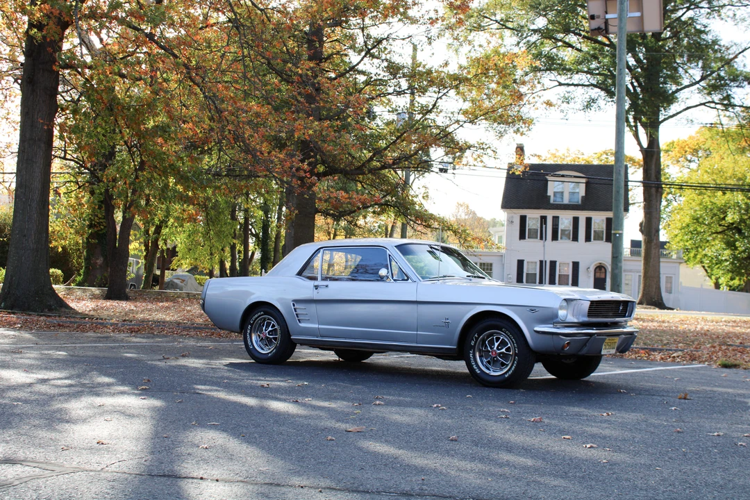 1966 Ford Mustang 1st Gen (1964.5-1966) - Image 10 of 31