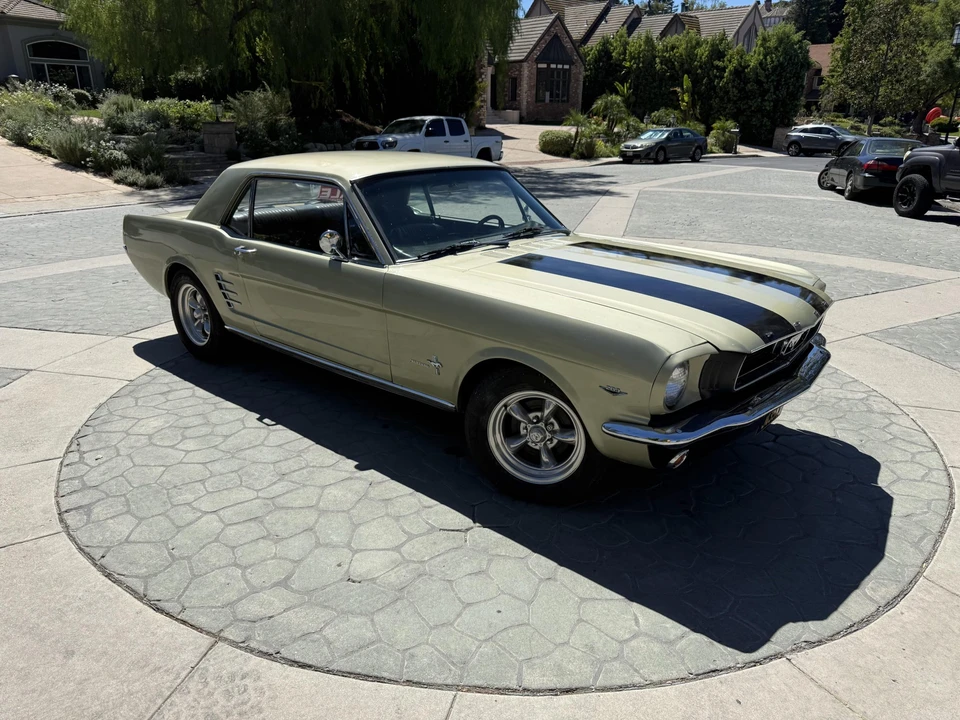 1966 Ford Mustang 1st Gen (1964.5-1966) - Image 10 of 31