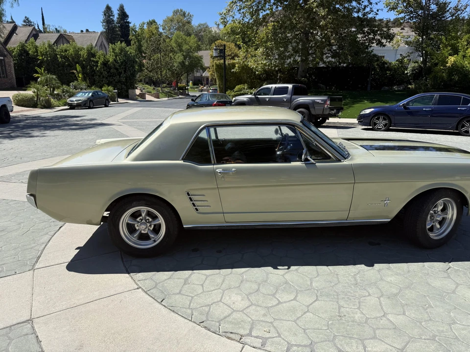 1966 Ford Mustang 1st Gen (1964.5-1966) - Image 23 of 31
