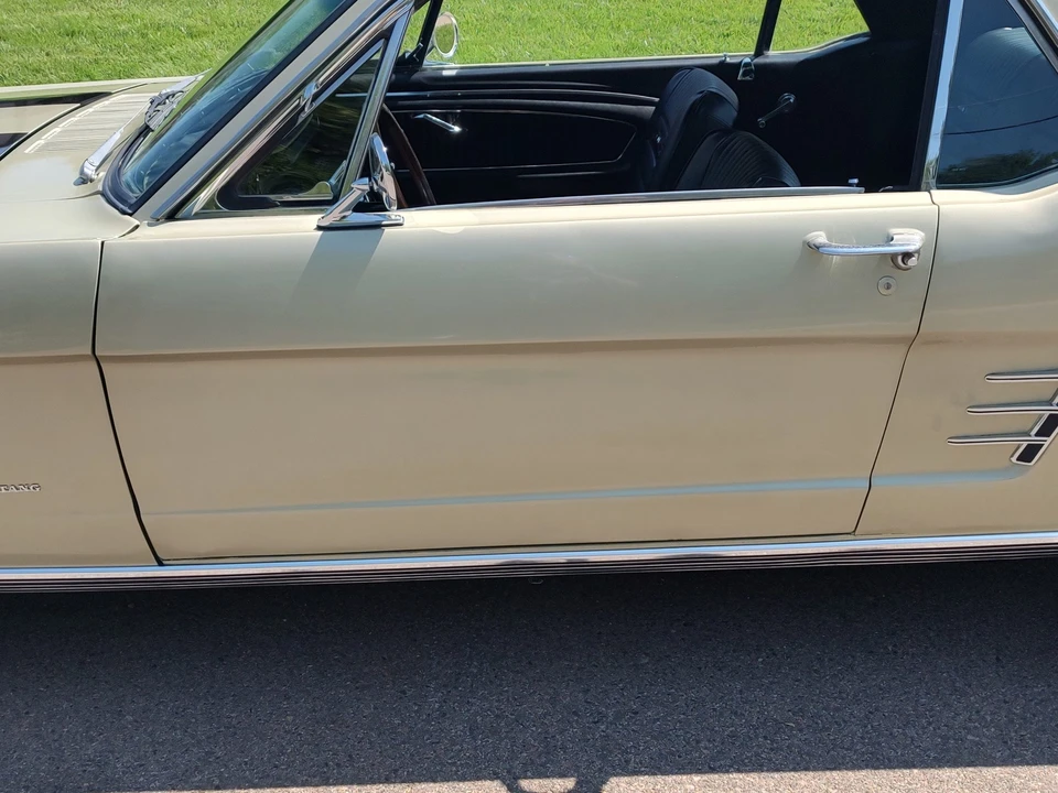1966 Ford Mustang 1st Gen (1964.5-1966) - Image 25 of 31