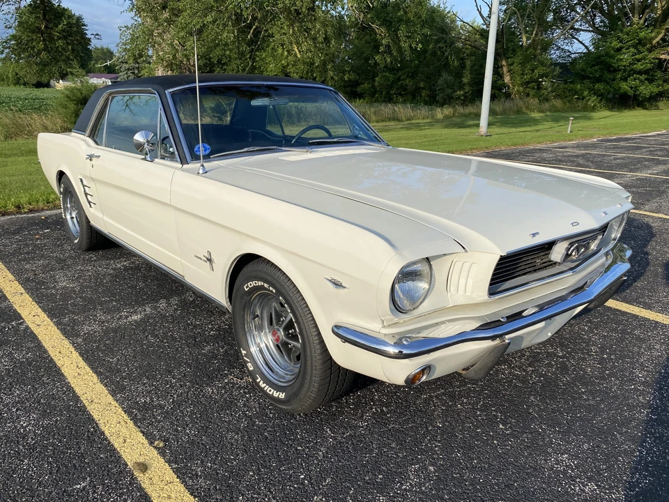1966 Ford Mustang 1st Gen (1964.5-1966) - Image 9 of 31