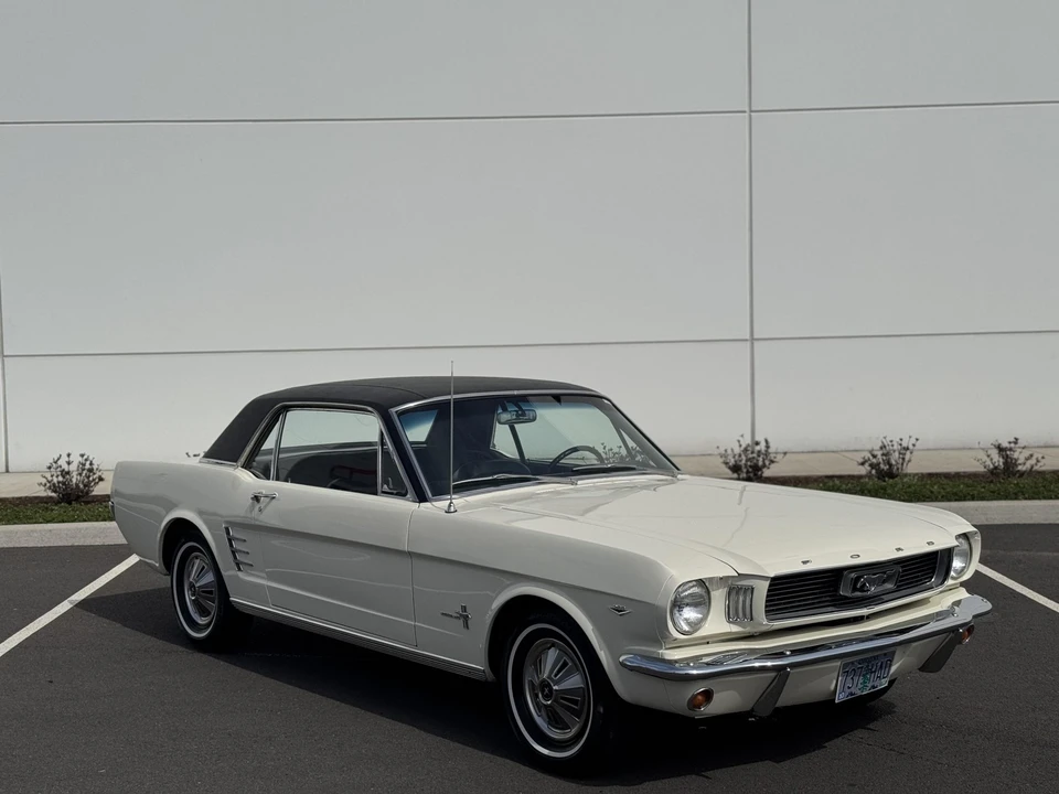 1966 Ford Mustang 1st Gen (1964.5-1966) - Image 23 of 31