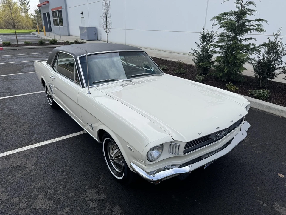 1966 Ford Mustang 1st Gen (1964.5-1966) - Image 25 of 31