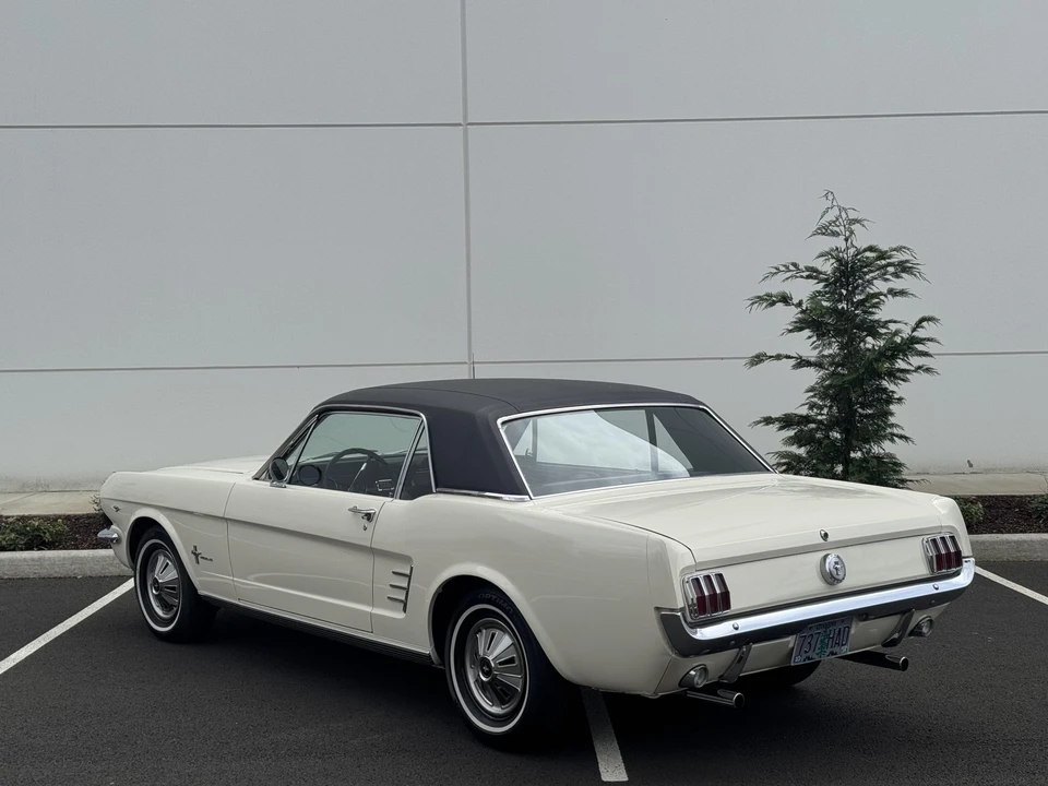 1966 Ford Mustang 1st Gen (1964.5-1966) - Image 9 of 31