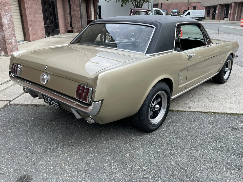 1966 Ford Mustang 1st Gen (1964.5-1966) - Image 11 of 31