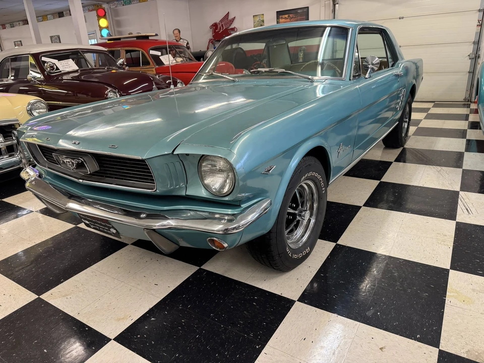 1966 Ford Mustang 1st Gen (1964.5-1966) - Image 11 of 31