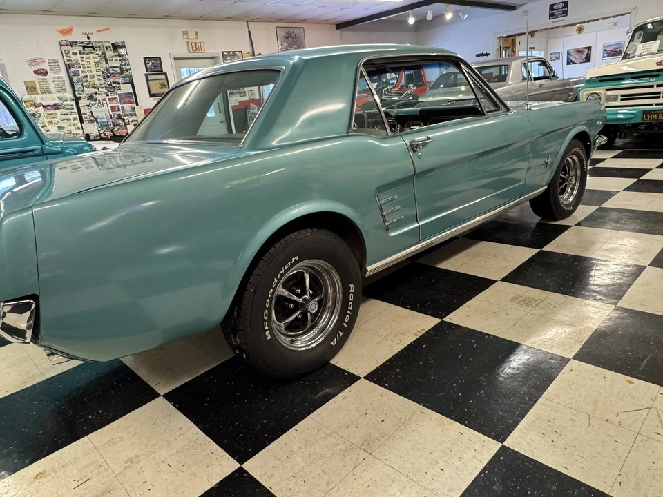 1966 Ford Mustang 1st Gen (1964.5-1966) - Image 23 of 31