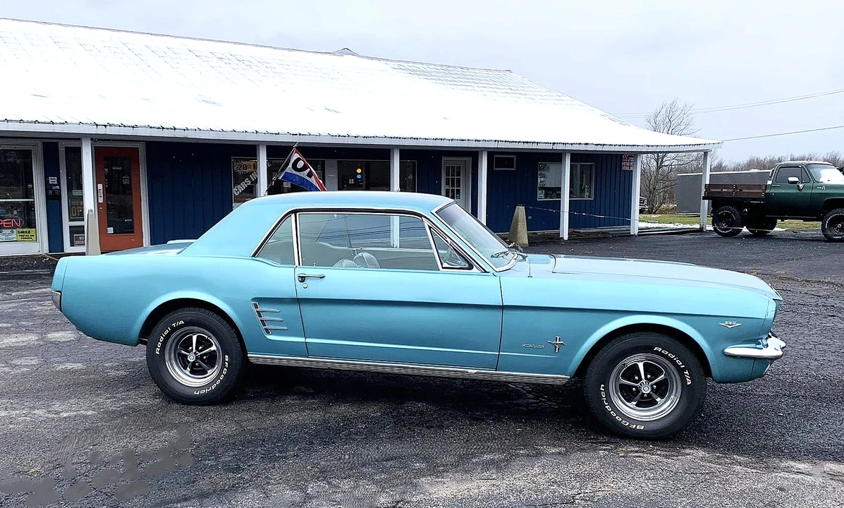 1966 Ford Mustang 1st Gen (1964.5-1966) - Image 28 of 31