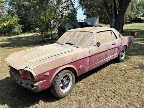 1966 Ford Mustang Coupe 2D