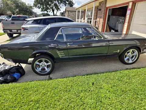 1966 Ford Mustang Coupe 2D