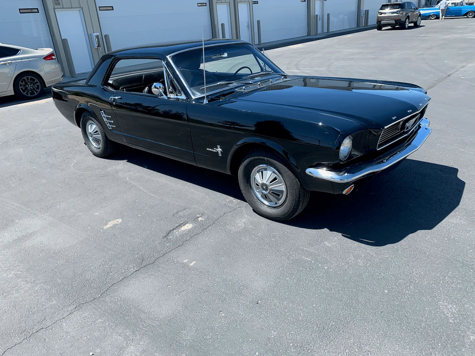 1966 Ford Mustang 1st Gen (1964.5-1966) - Image 3 of 31