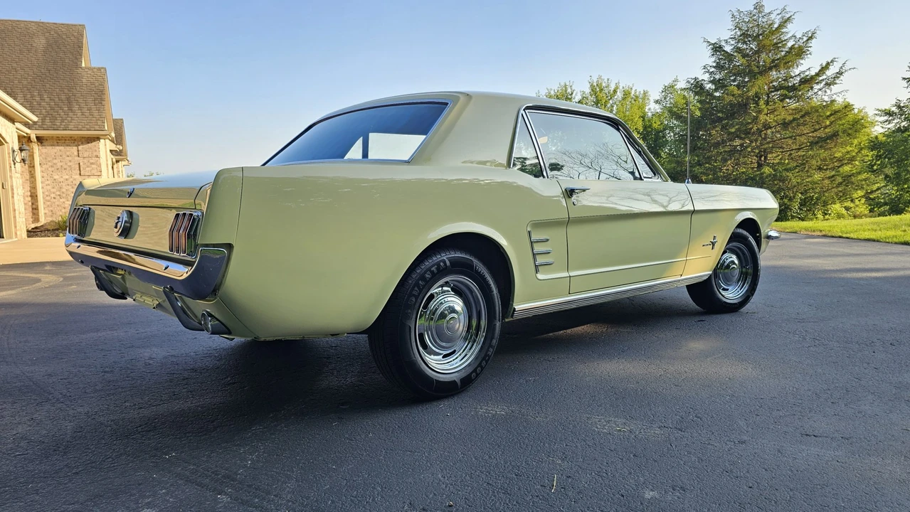 1966 Ford Mustang 1st Gen (1964.5-1966) - Image 20 of 31