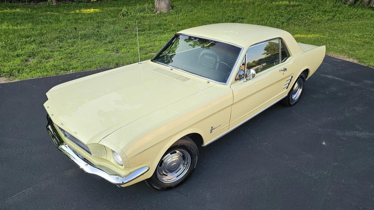 1966 Ford Mustang 1st Gen (1964.5-1966) - Image 7 of 31