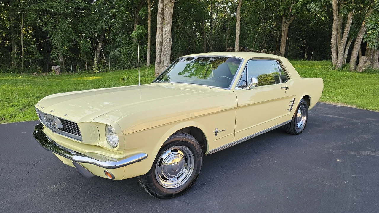 1966 Ford Mustang 1st Gen (1964.5-1966) - Image 5 of 31