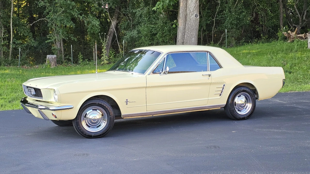 1966 Ford Mustang 1st Gen (1964.5-1966) - Image 10 of 31