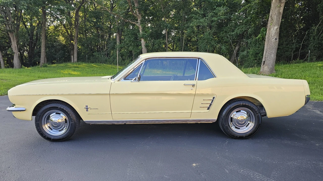 1966 Ford Mustang 1st Gen (1964.5-1966) - Image 11 of 31