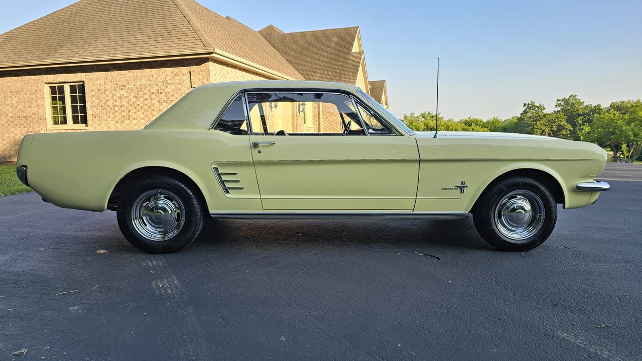 1966 Ford Mustang 1st Gen (1964.5-1966) - Image 22 of 31