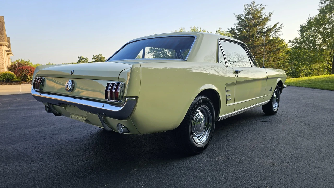 1966 Ford Mustang 1st Gen (1964.5-1966) - Image 16 of 31