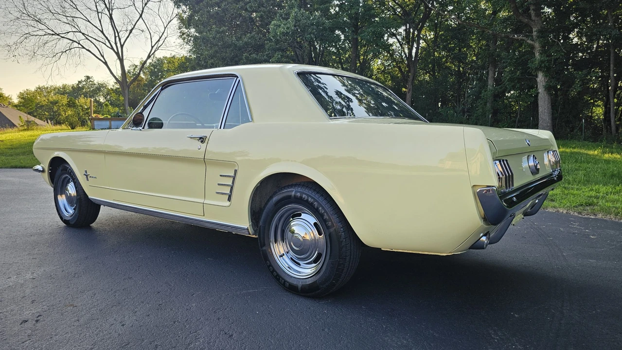 1966 Ford Mustang 1st Gen (1964.5-1966) - Image 12 of 31
