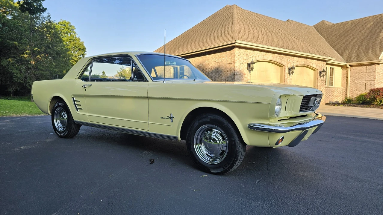1966 Ford Mustang 1st Gen (1964.5-1966) - Image 23 of 31