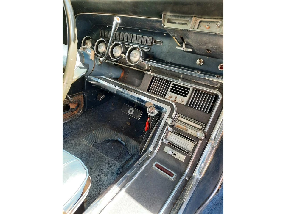 1966 Ford Thunderbird 4th Gen - Image 11 of 13