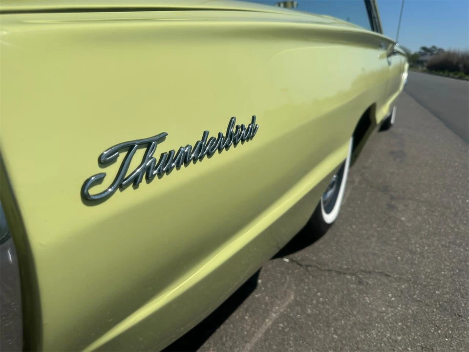 1966 Ford Thunderbird 4th Gen - Image 14 of 31
