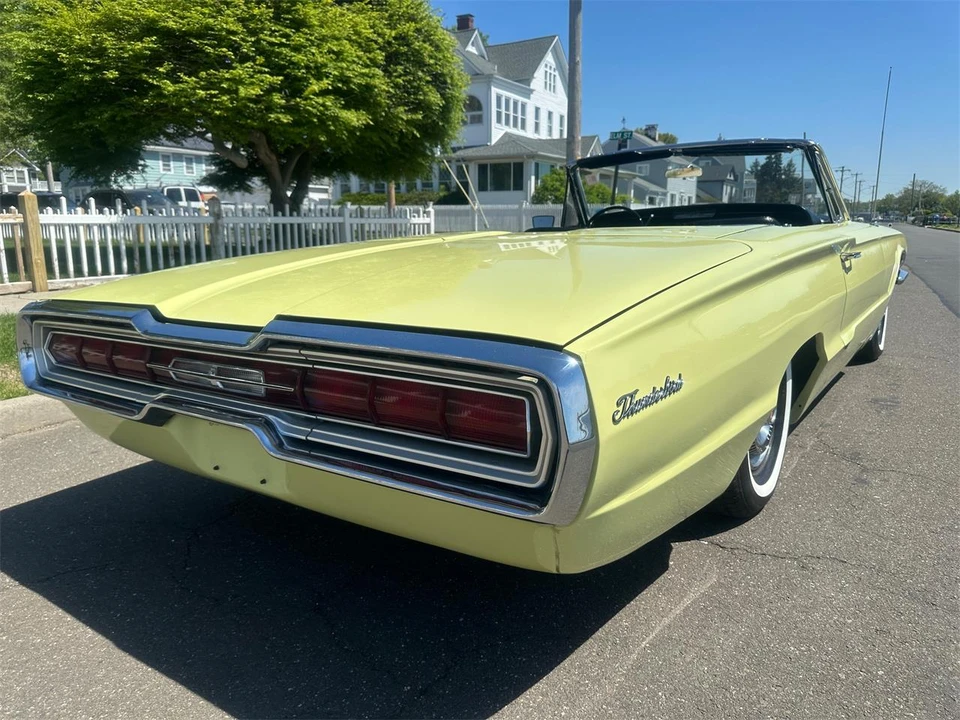 1966 Ford Thunderbird 4th Gen - Image 7 of 31