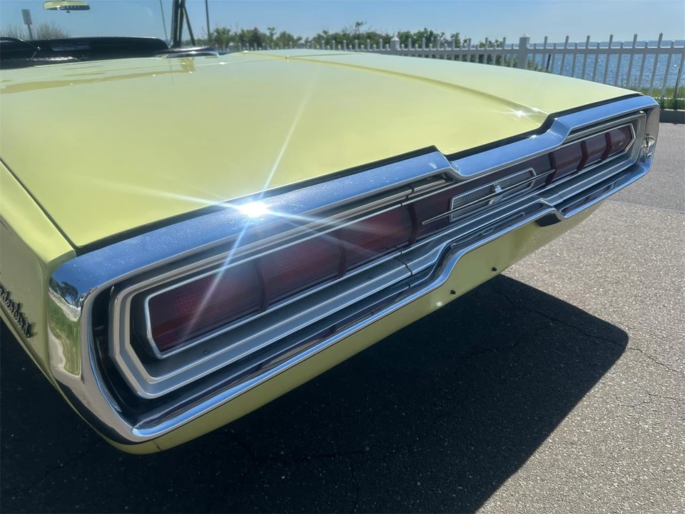 1966 Ford Thunderbird 4th Gen - Image 18 of 31