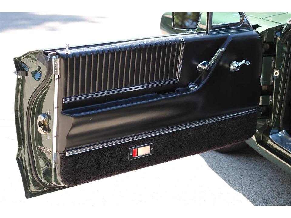 1966 Ford Thunderbird 4th Gen - Image 11 of 31