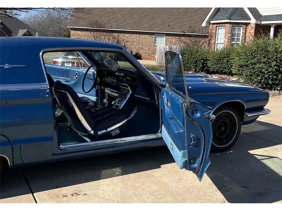1966 Ford Thunderbird 4th Gen - Image 13 of 25