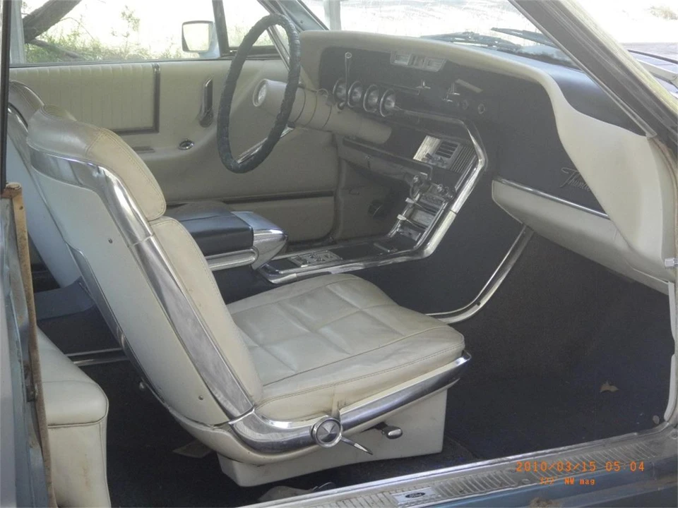 1966 Ford Thunderbird 4th Gen - Image 10 of 10