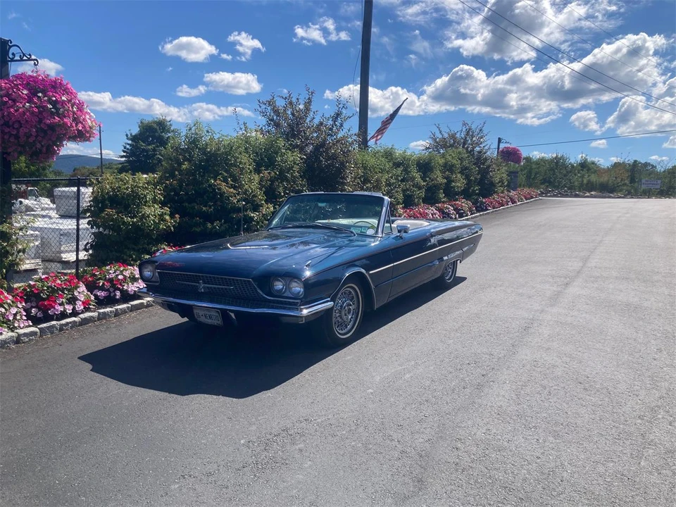 1966 Ford Thunderbird 4th Gen - Image 29 of 31