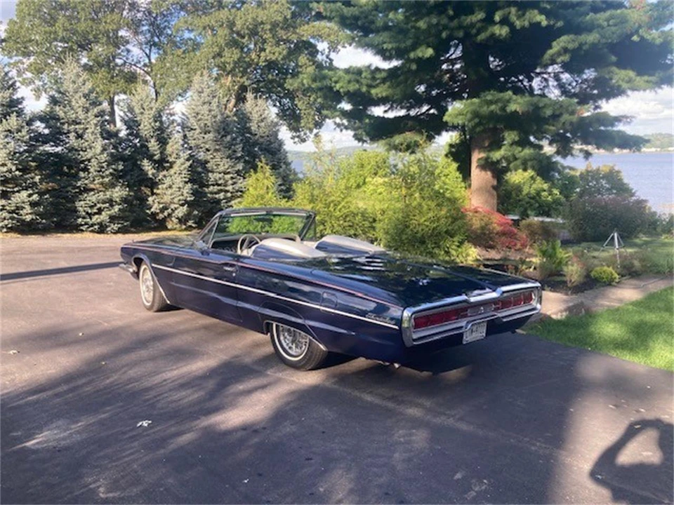1966 Ford Thunderbird 4th Gen - Image 23 of 31