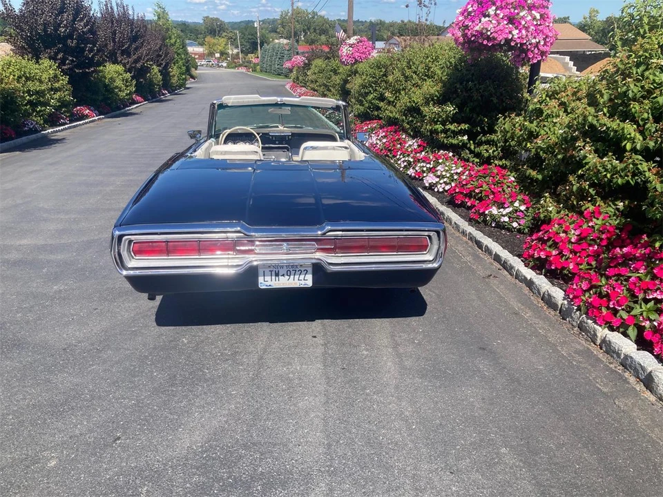 1966 Ford Thunderbird 4th Gen - Image 8 of 31