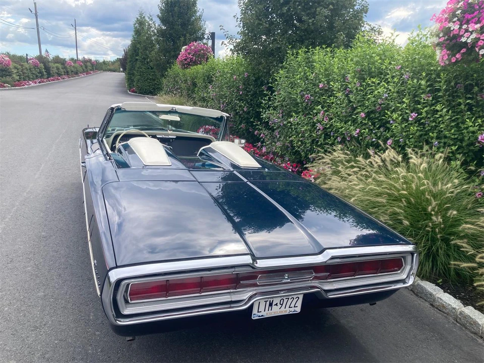 1966 Ford Thunderbird 4th Gen - Image 10 of 31