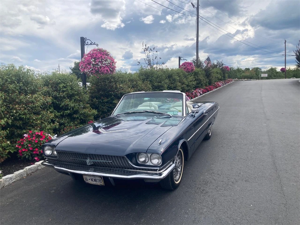 1966 Ford Thunderbird 4th Gen - Image 4 of 31