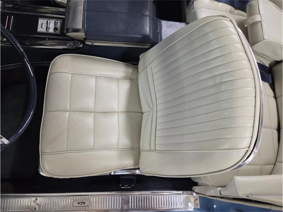 1966 Ford Thunderbird 4th Gen - Image 24 of 31