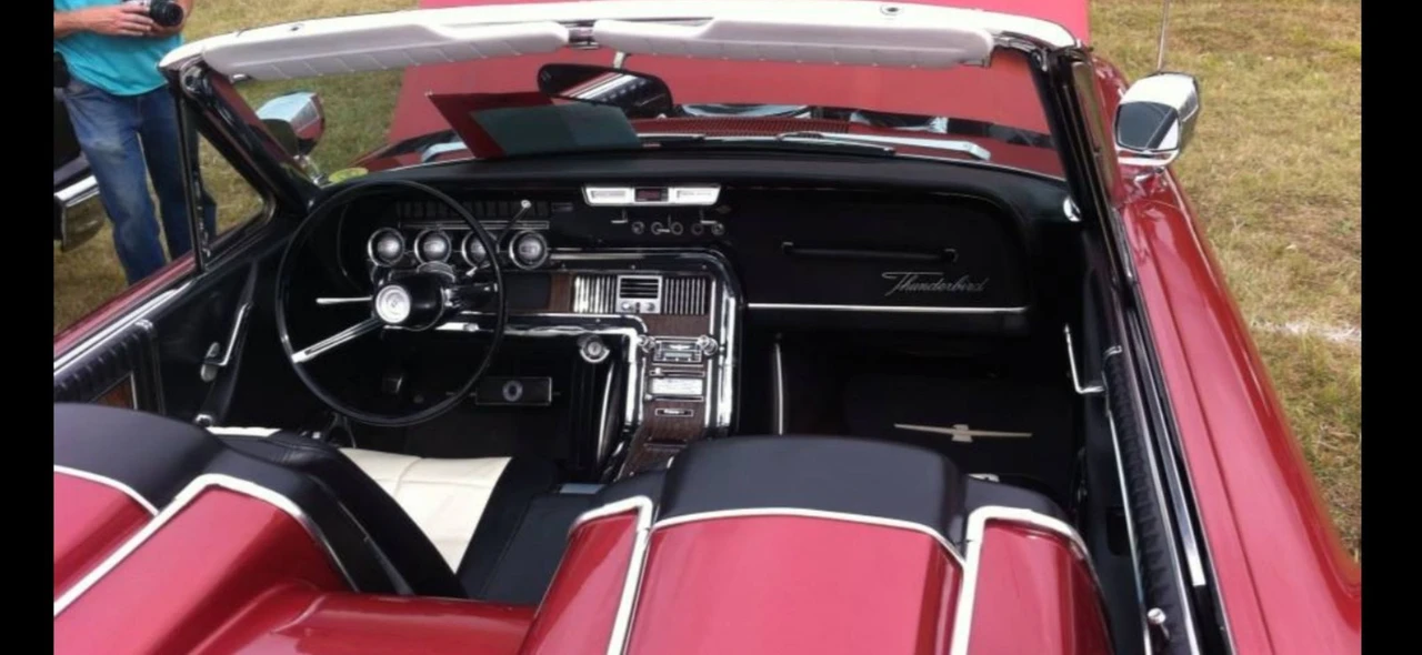 1966 Ford Thunderbird 4th Gen - Image 15 of 31