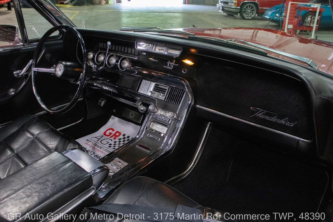 1966 Ford Thunderbird 4th Gen - Image 17 of 31