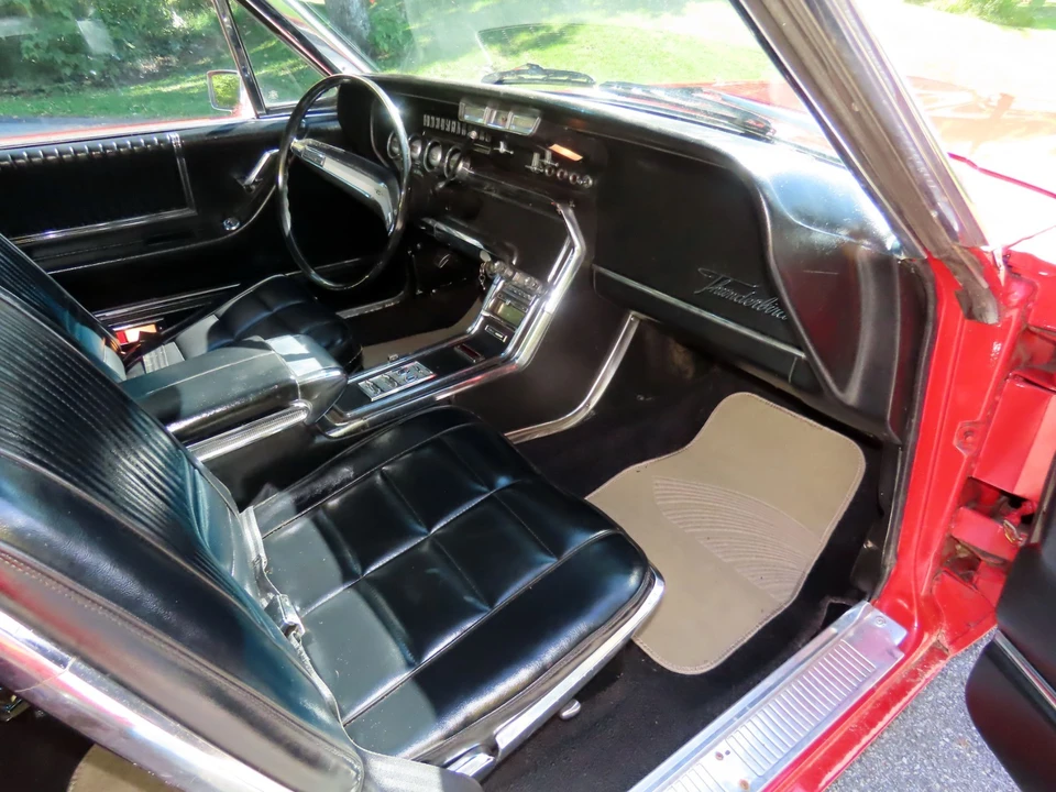 1966 Ford Thunderbird 4th Gen - Image 27 of 31