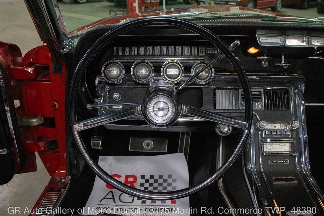 1966 Ford Thunderbird 4th Gen - Image 24 of 31