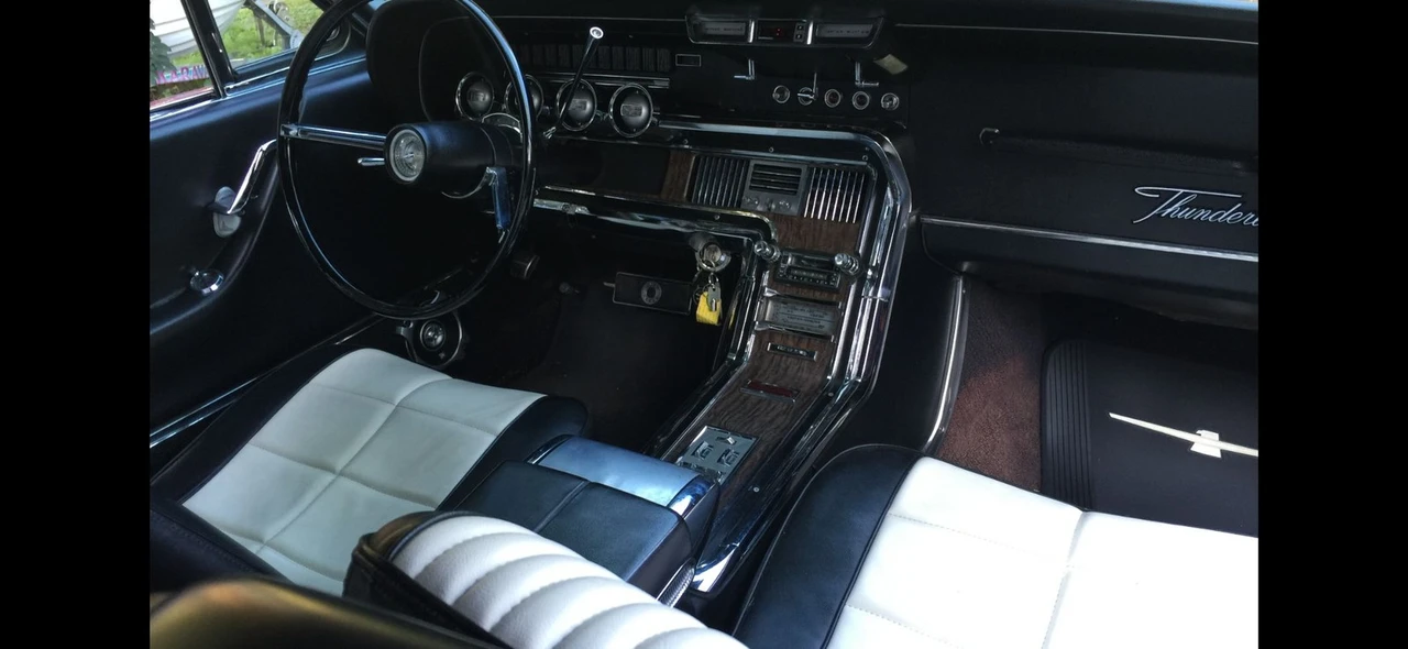 1966 Ford Thunderbird 4th Gen - Image 19 of 31