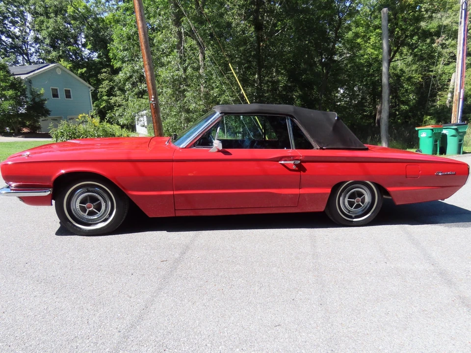 1966 Ford Thunderbird 4th Gen - Image 9 of 31