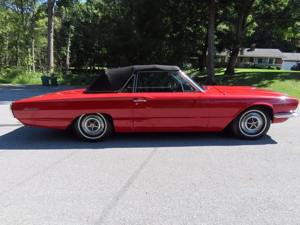 1966 Ford Thunderbird 4th Gen - Image 14 of 31