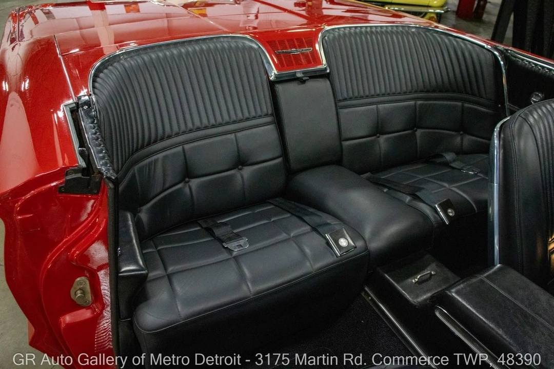 1966 Ford Thunderbird 4th Gen - Image 14 of 31